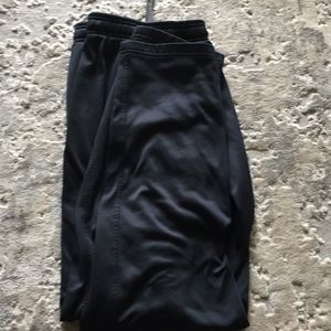 Black Under armour sweatpants